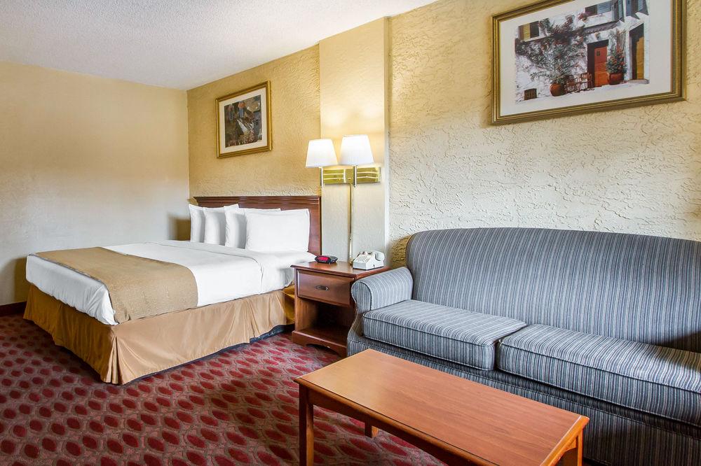 Quality Inn & Suites Goodyear - Phoenix West Eksteriør billede