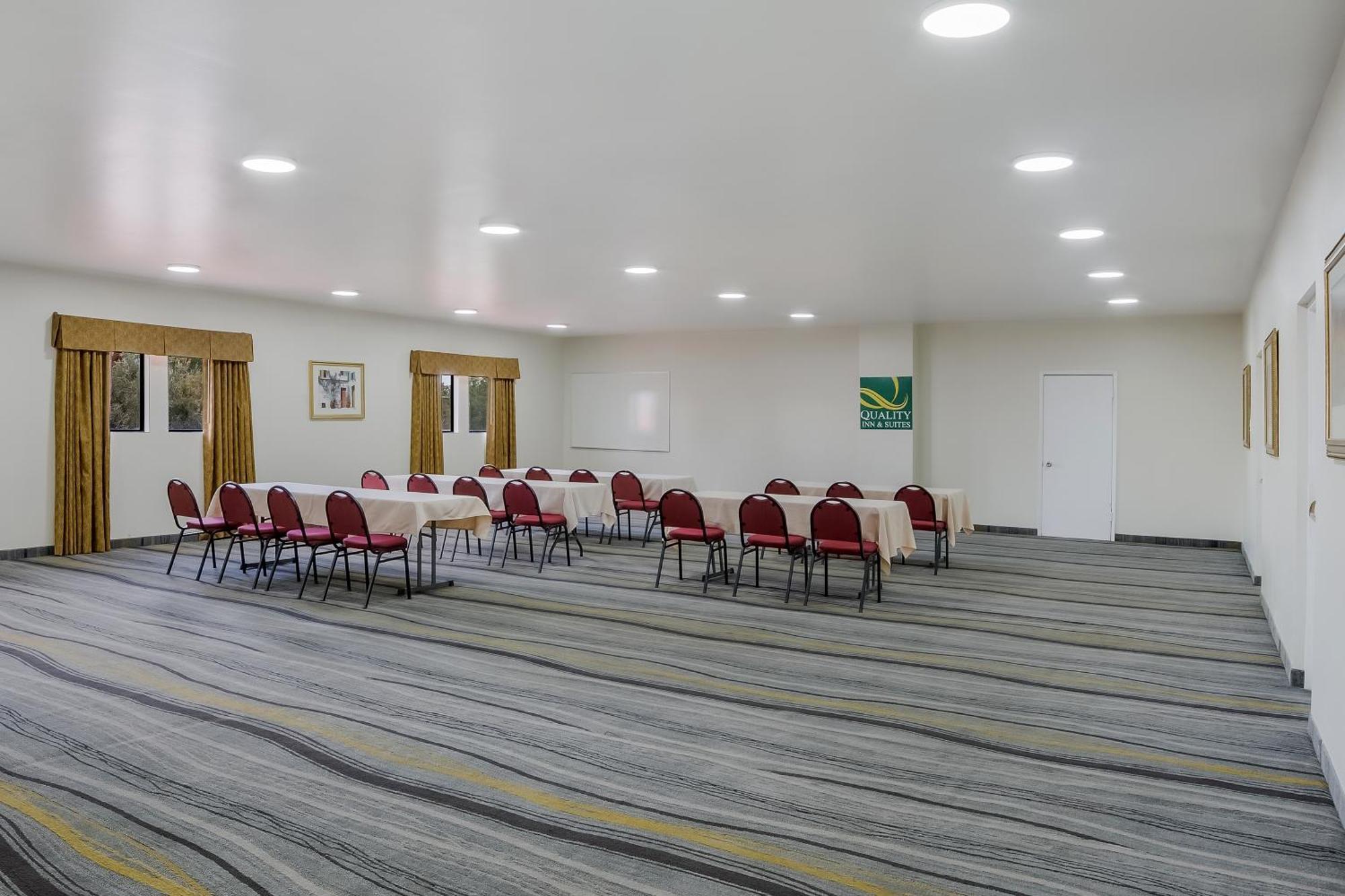 Quality Inn & Suites Goodyear - Phoenix West Eksteriør billede