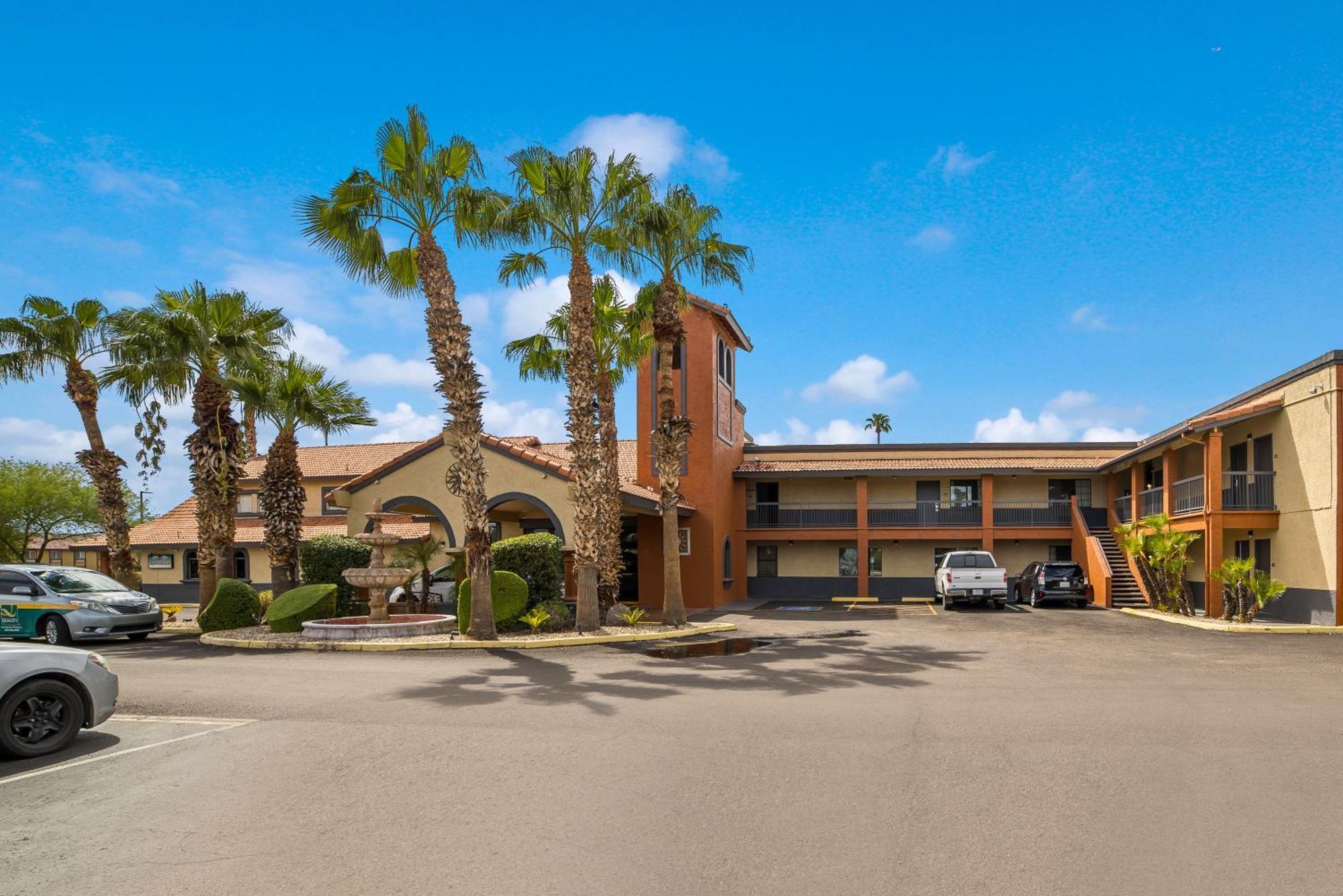 Quality Inn & Suites Goodyear - Phoenix West Eksteriør billede