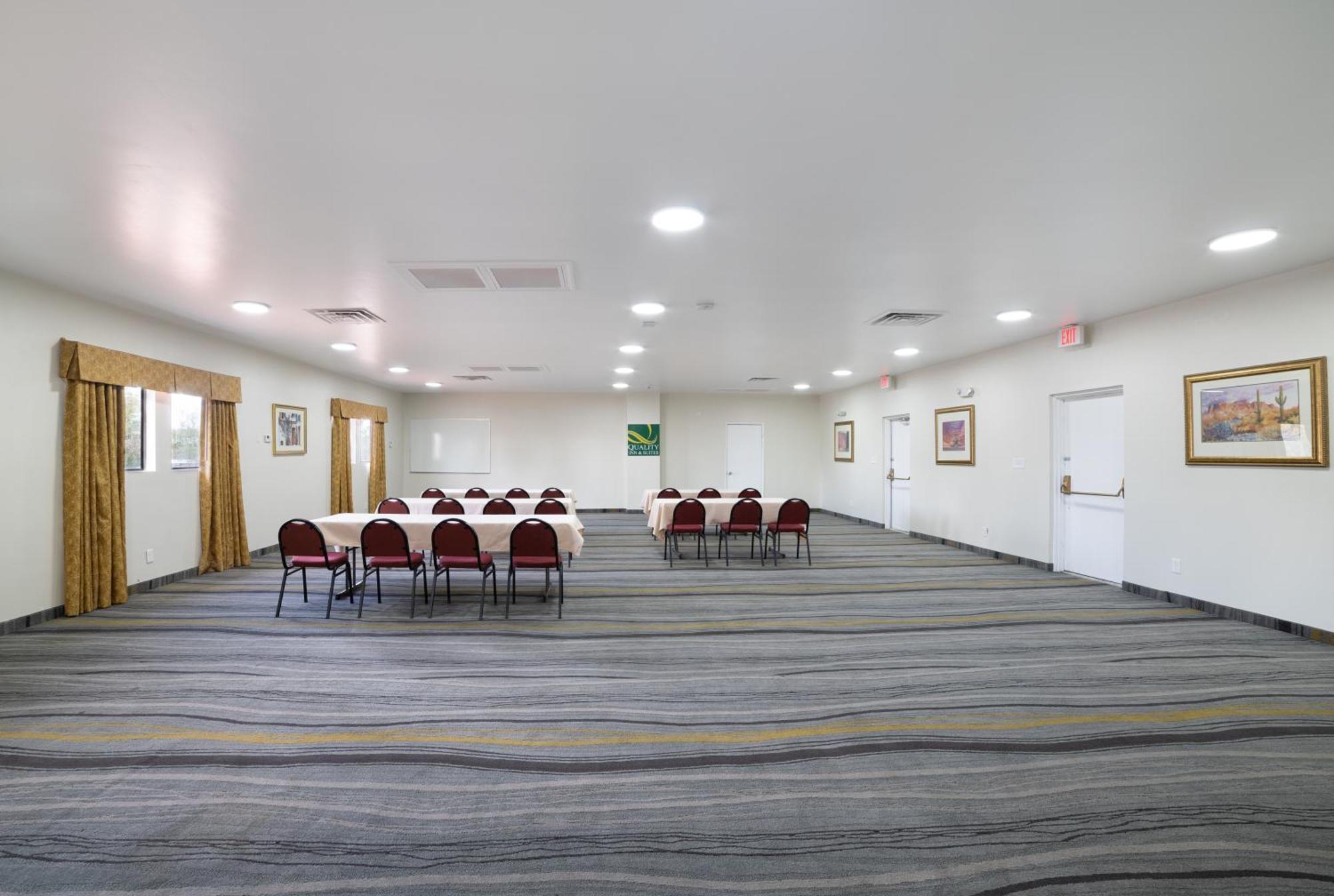 Quality Inn & Suites Goodyear - Phoenix West Eksteriør billede