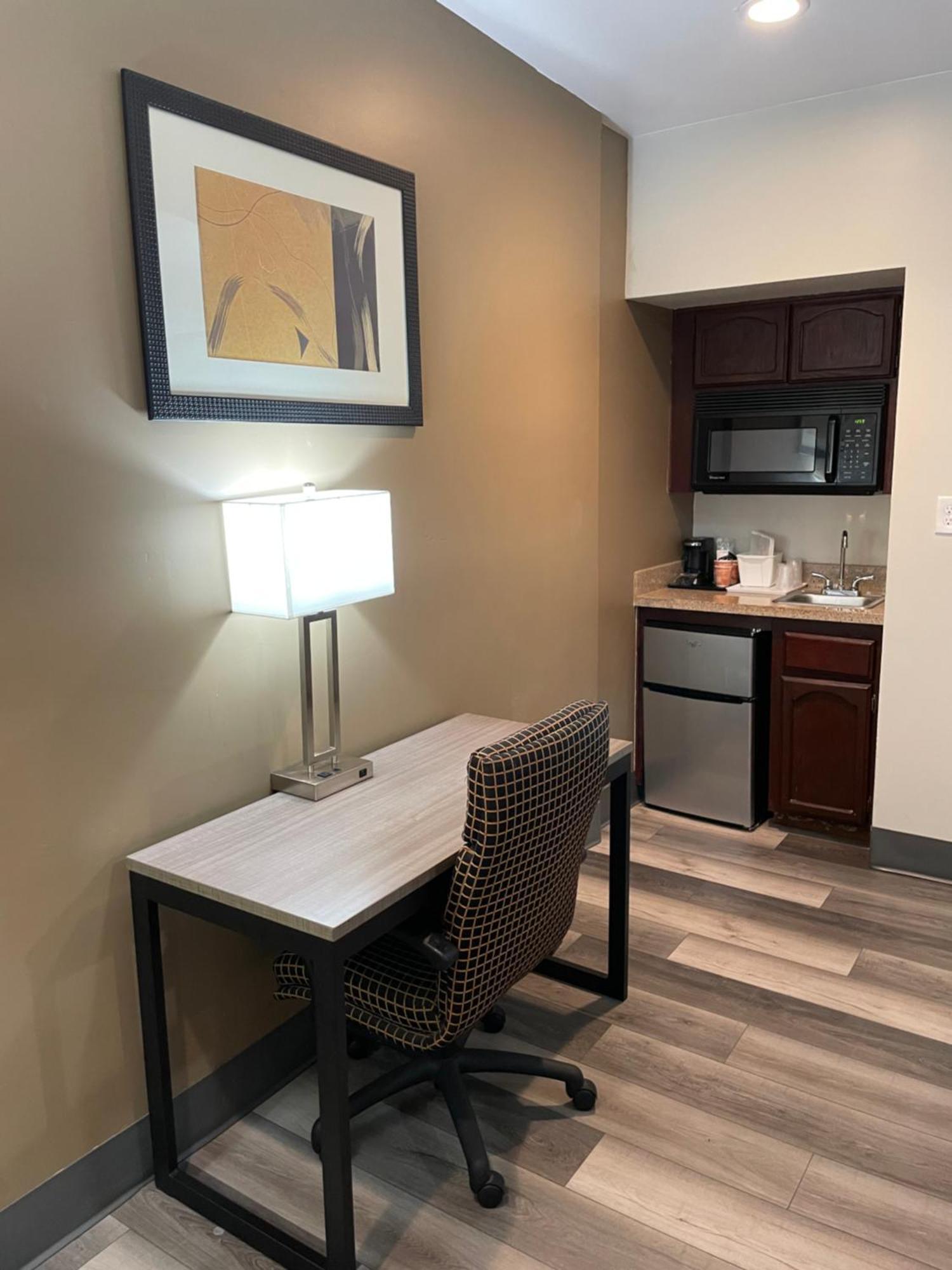 Quality Inn & Suites Goodyear - Phoenix West Eksteriør billede