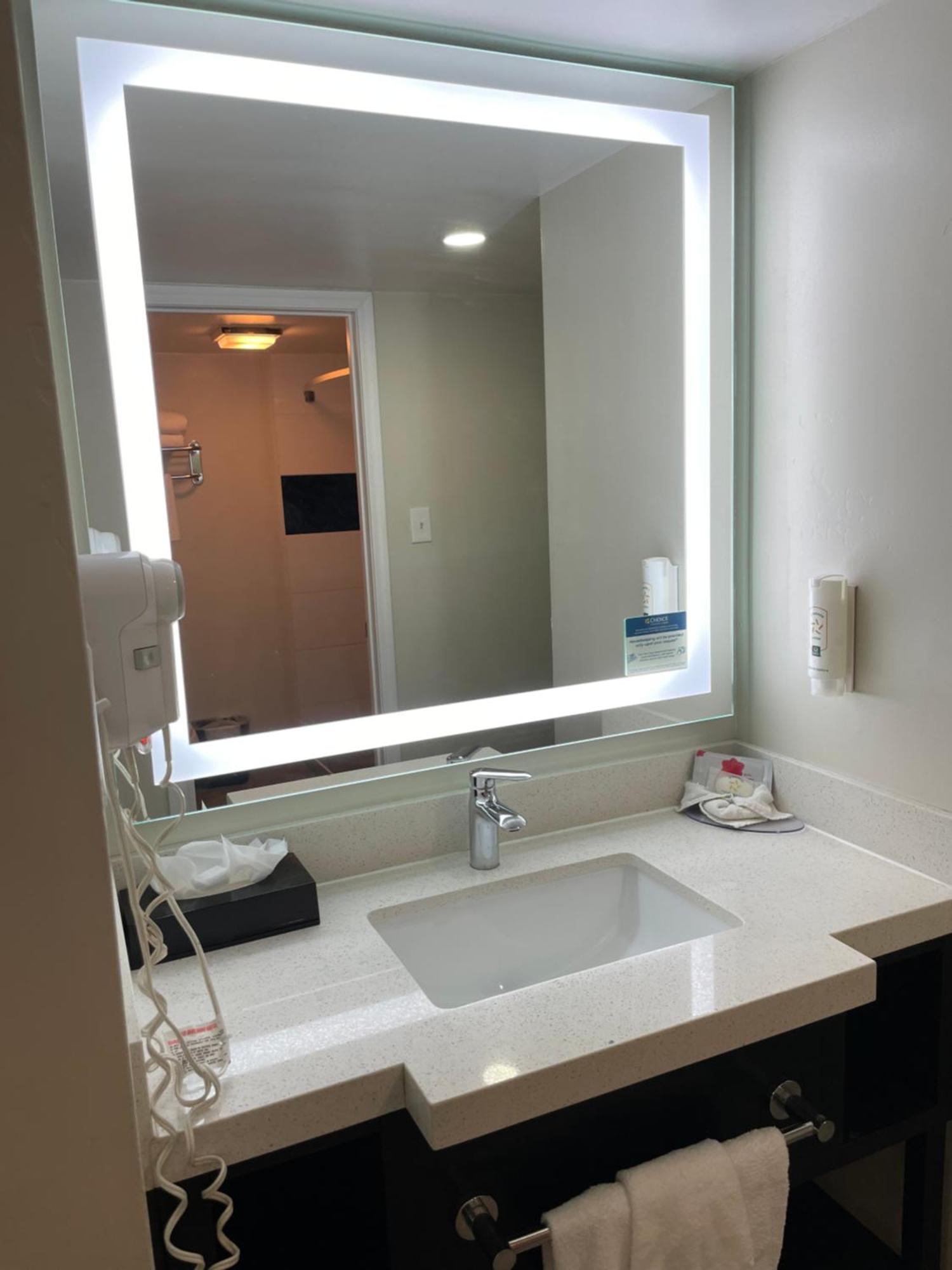Quality Inn & Suites Goodyear - Phoenix West Eksteriør billede